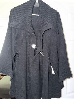 Sanctuary Black Open-Front Shawl-Collar Cardigan with Toggle